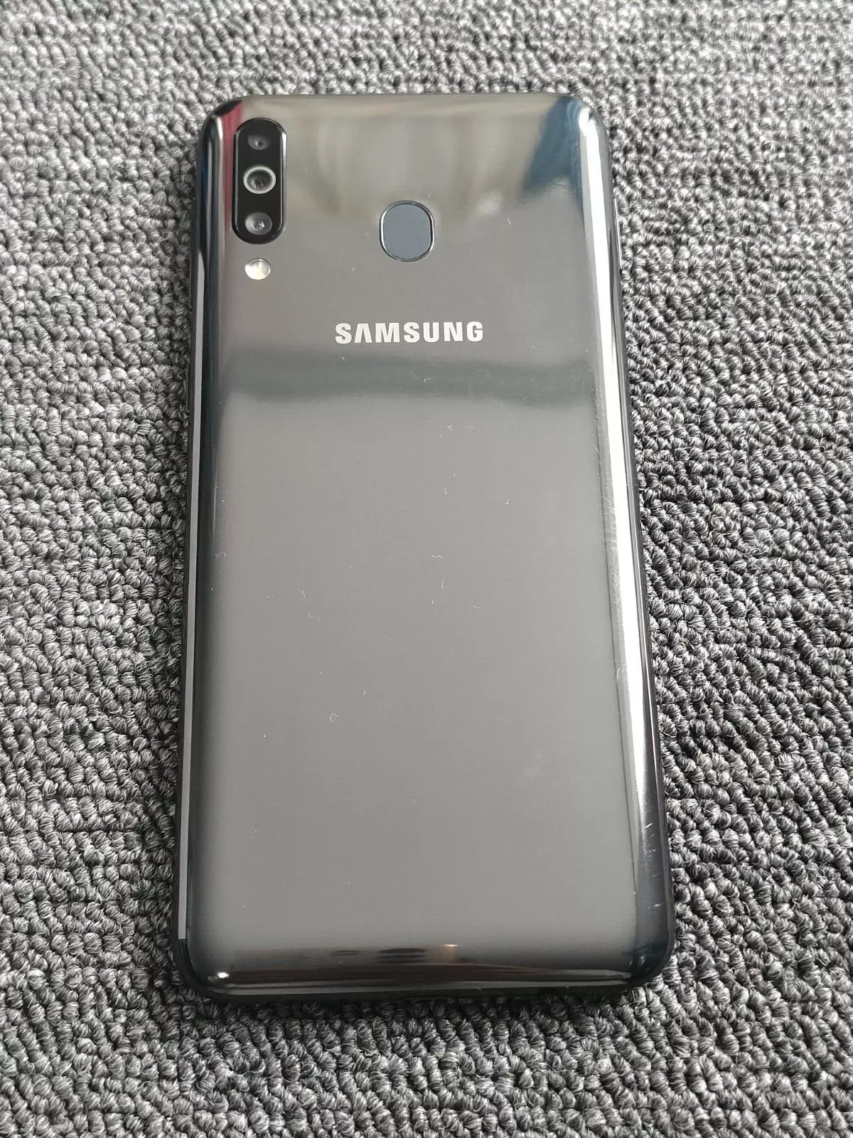 Samsung Galaxy A40s SM-A3050 Android Unlocked 4G 64GB Smartphone Fully function - Image 9