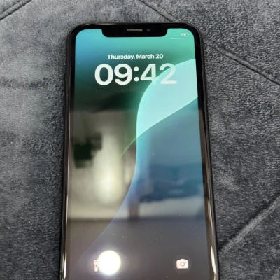 Apple iPhone XR 64GB Black – UK Used, Good Condition, Strong Battery, Face ID, 4G LTE Smartphone