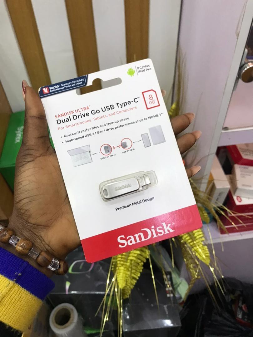 Sandisk Dual Drive Go USB Type-C 2-in-1 Flash Drive – Silver - Image 2